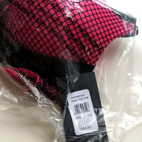 Frederick's of Hollywood Bra  - Picture 5 of 5